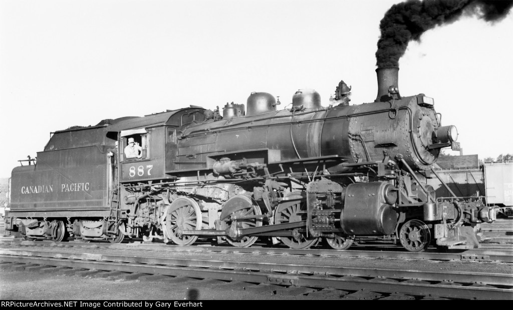 CP 4-6-0 #887 - Canadian Pacific